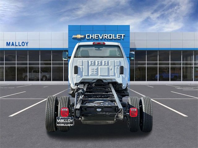 2024 Chevrolet Silverado 4500HD Work Truck photo 3