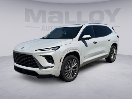 2025 Buick Enclave Avenir SUV