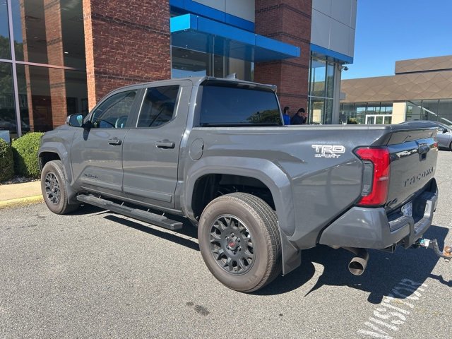 2024 Toyota Tacoma SR5 photo 2