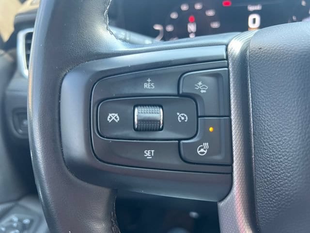 2023 GMC Yukon Denali - Photo 24
