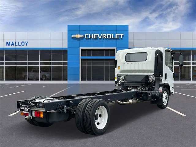 2024 Chevrolet Silverado 4500HD photo 2