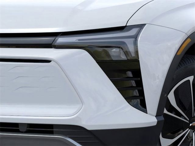 2024 Chevrolet Blazer EV LT - Photo 11