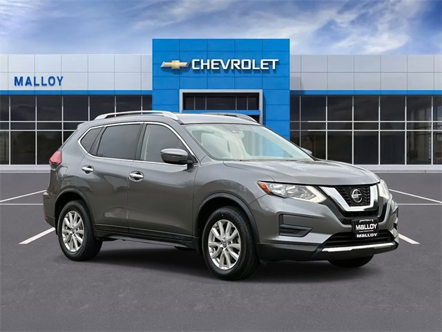 2020 Nissan Rogue SV's photo