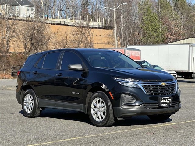 2023 Chevrolet Equinox LS's photo