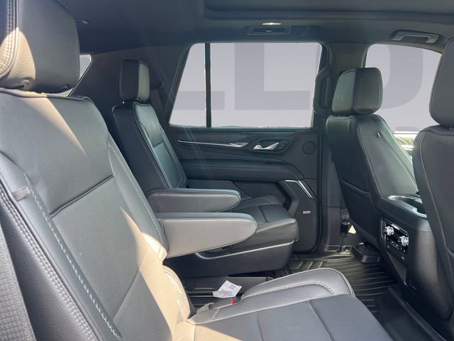 2023 GMC Yukon Denali - Photo 18