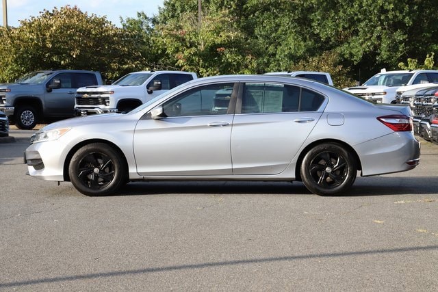 Used 2017 Honda Accord LX with VIN 1HGCR2F3XHA293882 for sale in Winchester, VA