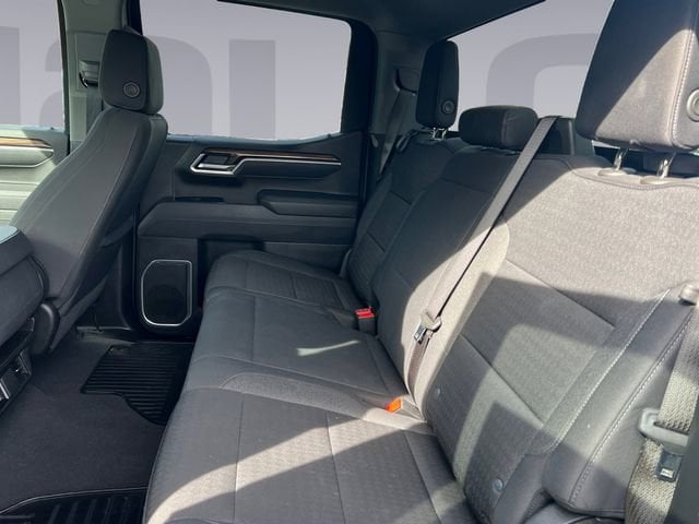 2025 Chevrolet Silverado 1500 LT - Photo 16