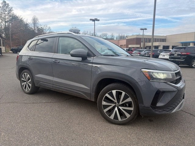 2023 Volkswagen Taos SE
