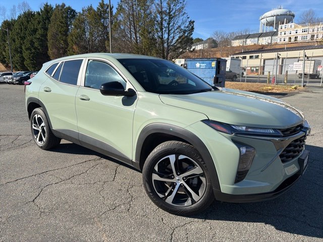 2024 Chevrolet Trax RS's photo