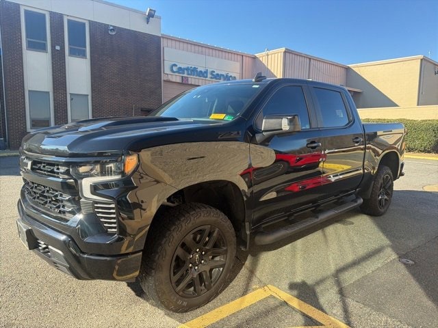 2023 Chevrolet Silverado 1500 LT Trail Boss photo 2