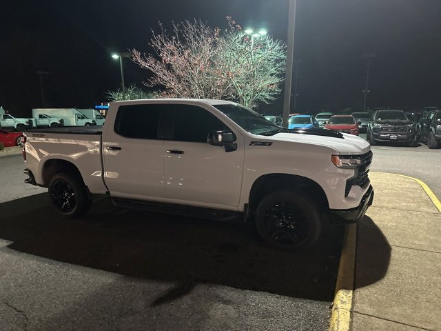 2024 Chevrolet Silverado 1500 LT Trail Boss photo 2