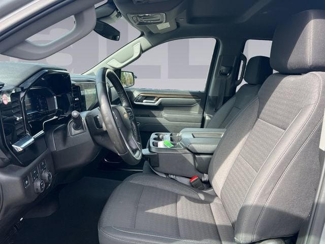 2025 Chevrolet Silverado 1500 LT - Photo 10