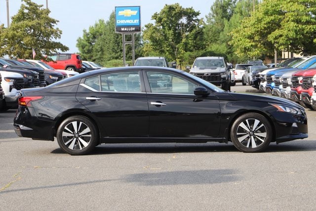 Used 2022 Nissan Altima SV with VIN 1N4BL4DV5NN412427 for sale in Winchester, VA