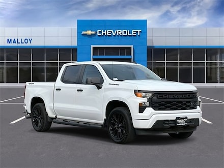 2023 Chevrolet Silverado 1500 Custom Truck