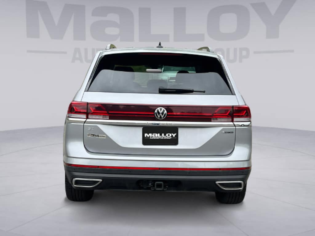Used 2026 Volkswagen Atlas 2.0T SE w/Technology