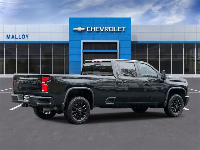 2025 Chevrolet Silverado 2500HD LT photo 2
