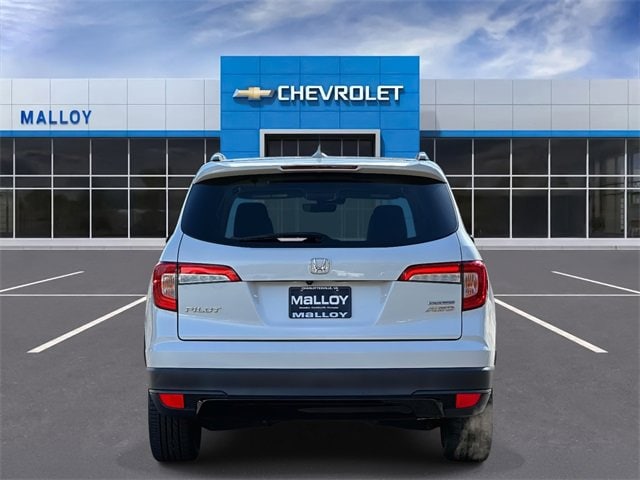 2022 Honda Pilot Special Edition photo 3