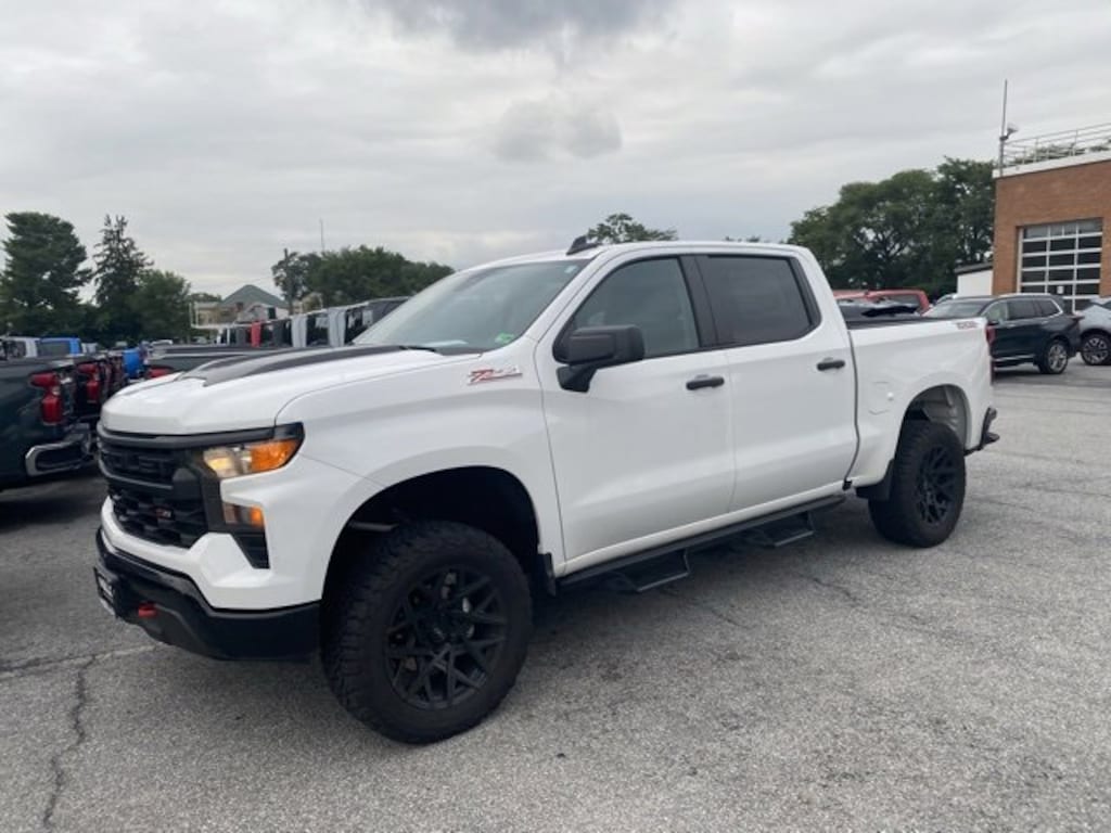 Used 2024 Chevrolet Silverado 1500 Custom Trail Boss Truck Crew Cab