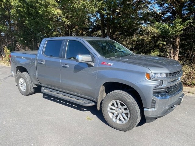 Used 2021 Chevrolet Silverado 1500 LT with VIN 1GCUYDET1MZ321910 for sale in Winchester, VA