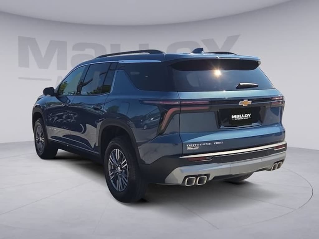 Used 2026 Chevrolet Traverse LT SUV