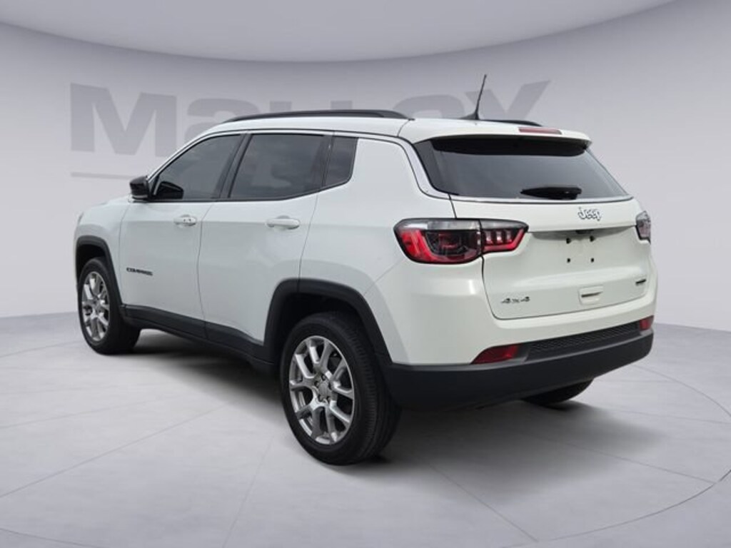 Used 2024 Jeep Compass Latitude Lux FWD SUV