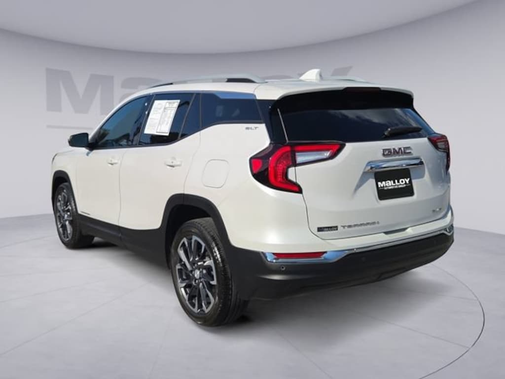Used 2022 GMC Terrain SLT SUV