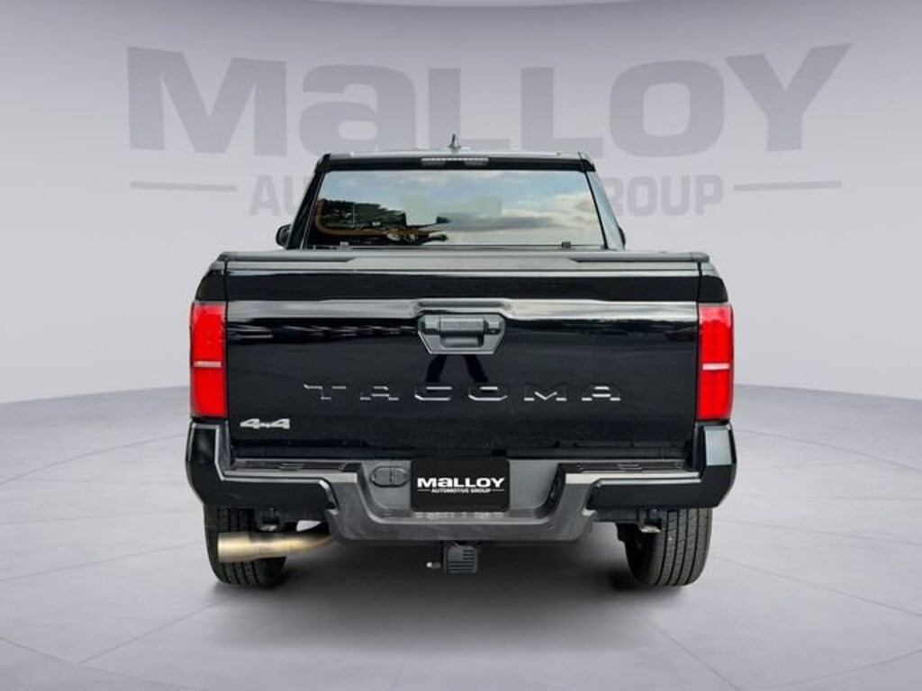 Used 2025 Toyota Tacoma 4WD SR Truck Double Cab