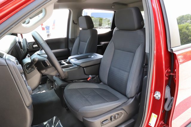 2021 Chevrolet Silverado 1500 LT photo 4
