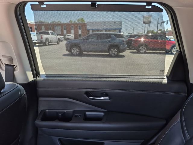 2024 Nissan Pathfinder Platinum - Photo 30