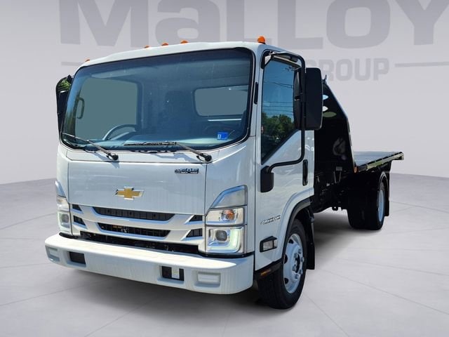 2025 Chevrolet Low Cab Forward 4500 Gas 176" WB Regular Cab's photo