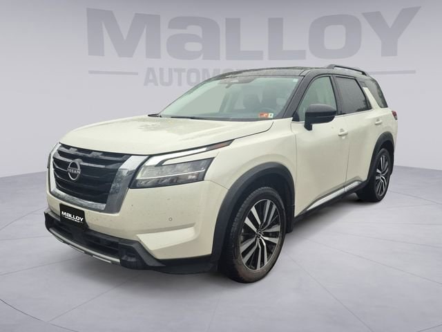 2024 Nissan Pathfinder Platinum 4WD's photo