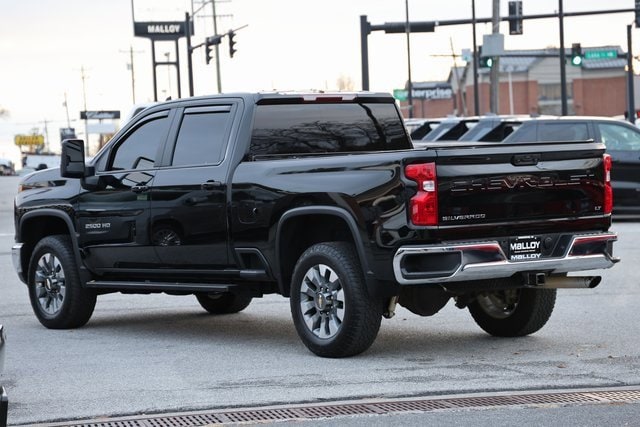 2025 Chevrolet Silverado 2500HD LT photo 2