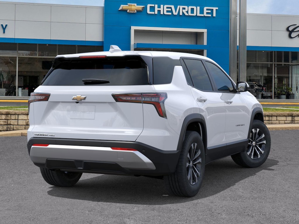 2026 Chevrolet Equinox LT photo 2