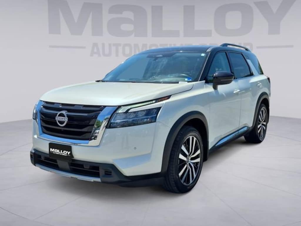 Used 2024 Nissan Pathfinder Platinum 4WD SUV