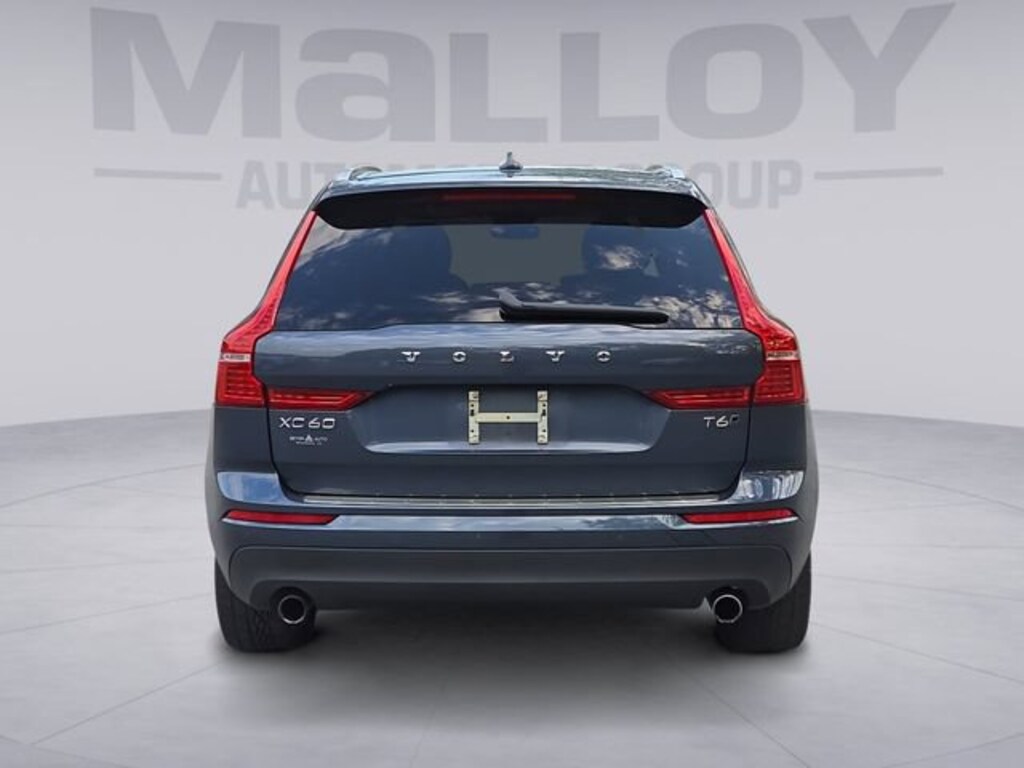 Used 2021 Volvo XC60 Momentum SUV