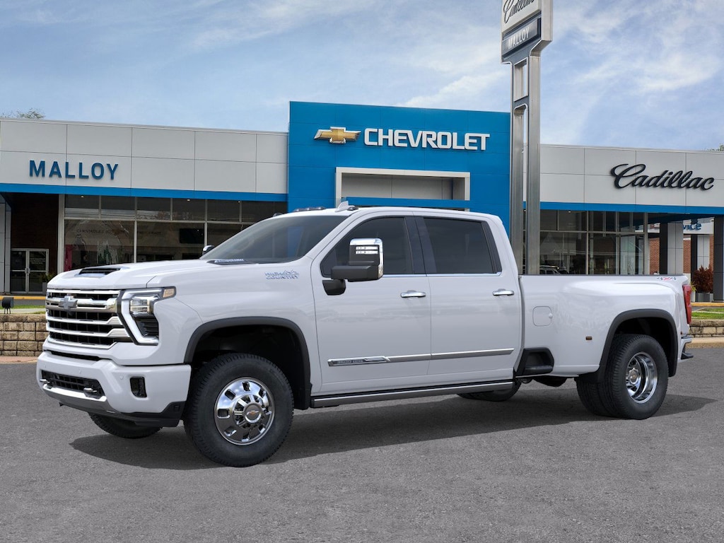 2026 Chevrolet Silverado 3500HD High Country photo 2