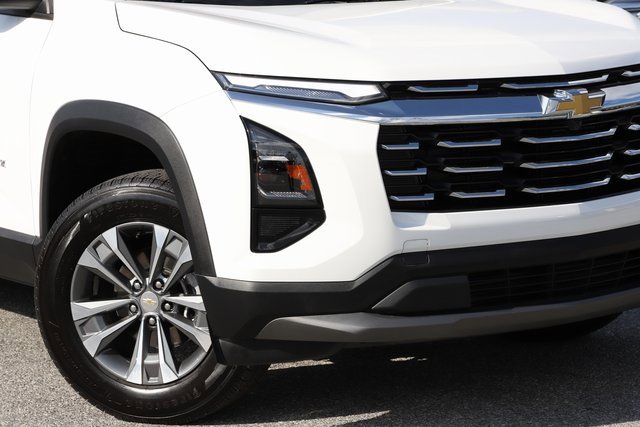 2025 Chevrolet Equinox LT photo 4