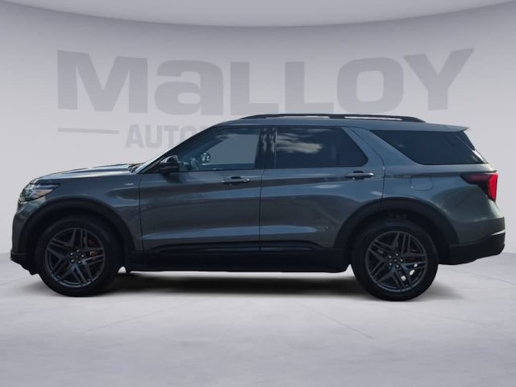 Used 2025 Ford Explorer ST-Line SUV