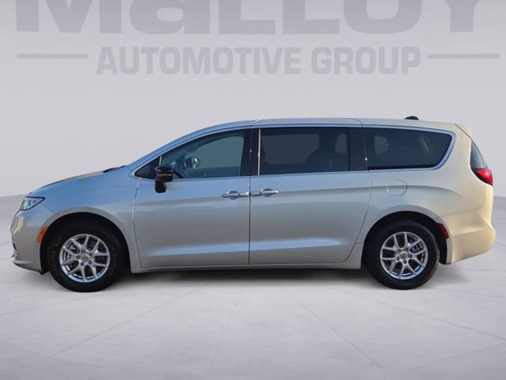 Used 2024 Chrysler Pacifica Touring L Van Passenger Van