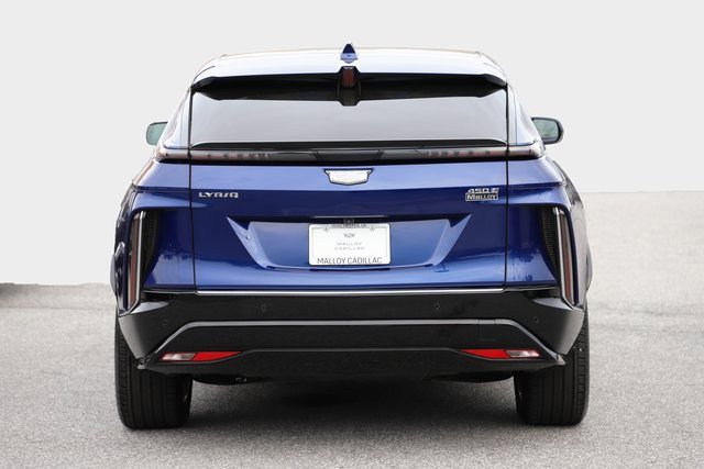 2024 Cadillac Lyriq Luxury photo 4