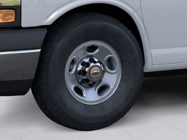 2024 Chevrolet Express Cargo Work Van - Photo 7