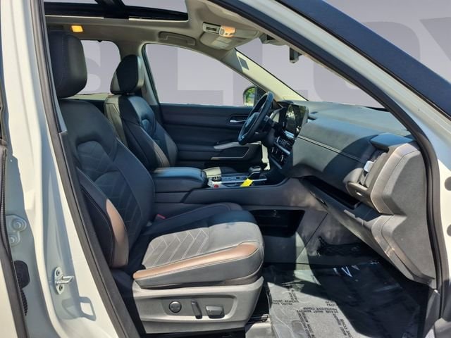 2024 Nissan Pathfinder Platinum - Photo 17