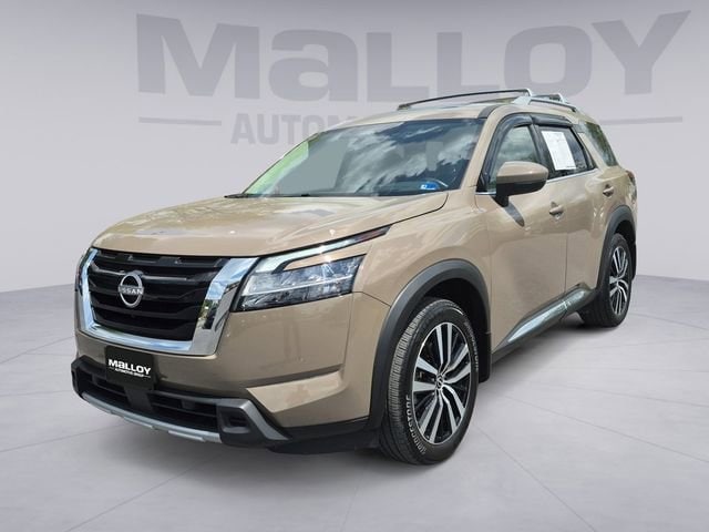 2024 Nissan Pathfinder Platinum 4WD's photo