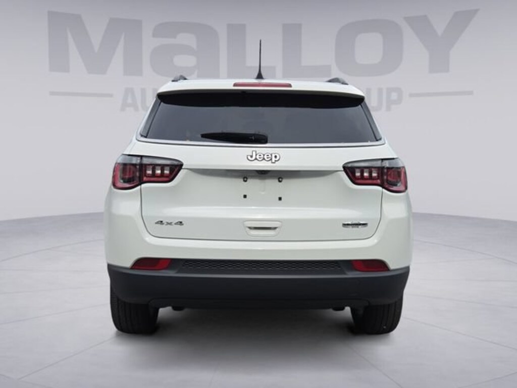 Used 2024 Jeep Compass Latitude Lux FWD SUV