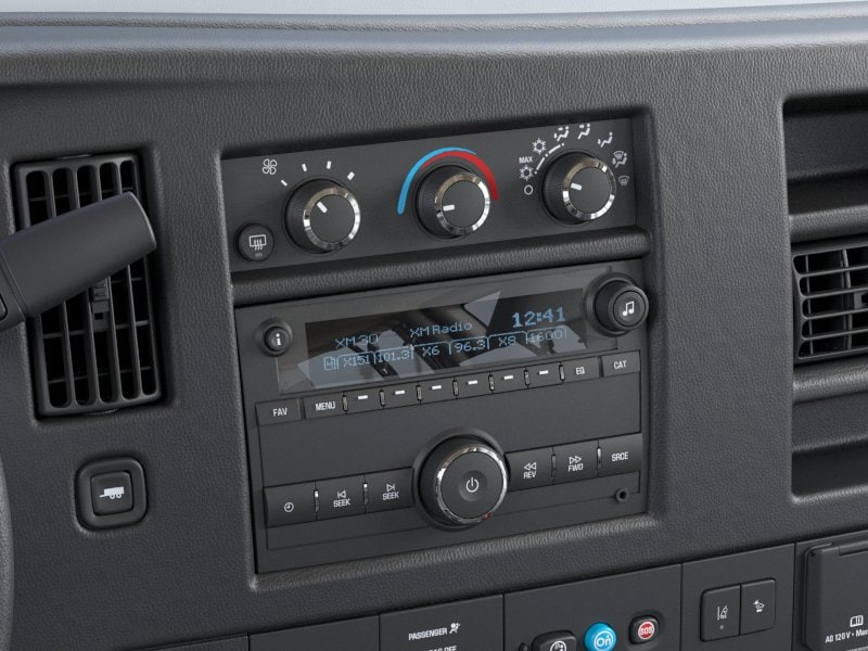 2024 Chevrolet Express Cargo Work Van - Photo 44
