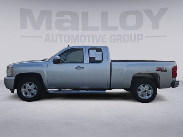 Used 2010 Chevrolet Silverado 1500 LT with VIN 1GCSKSE33AZ275618 for sale in Winchester, VA