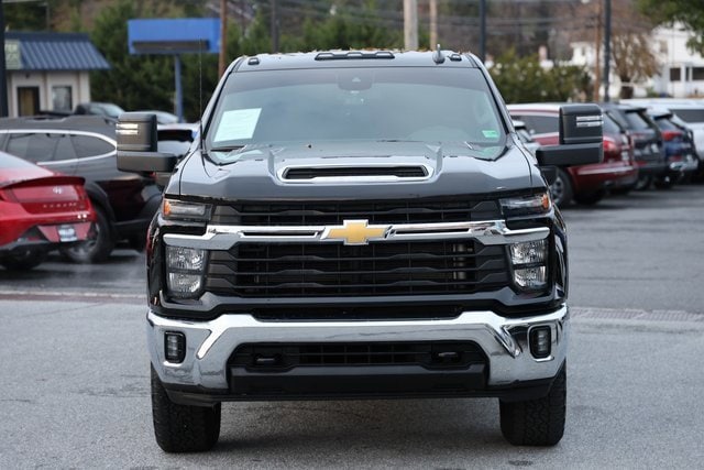 2025 Chevrolet Silverado 2500HD LT photo 4