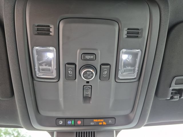 2025 Chevrolet Tahoe Premier - Photo 25