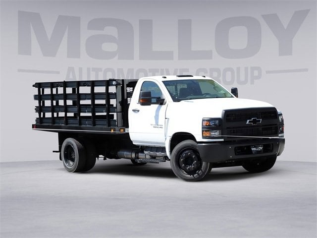 2024 Chevrolet Silverado 4500 Medium Duty Chassis Cab Work Truck's photo