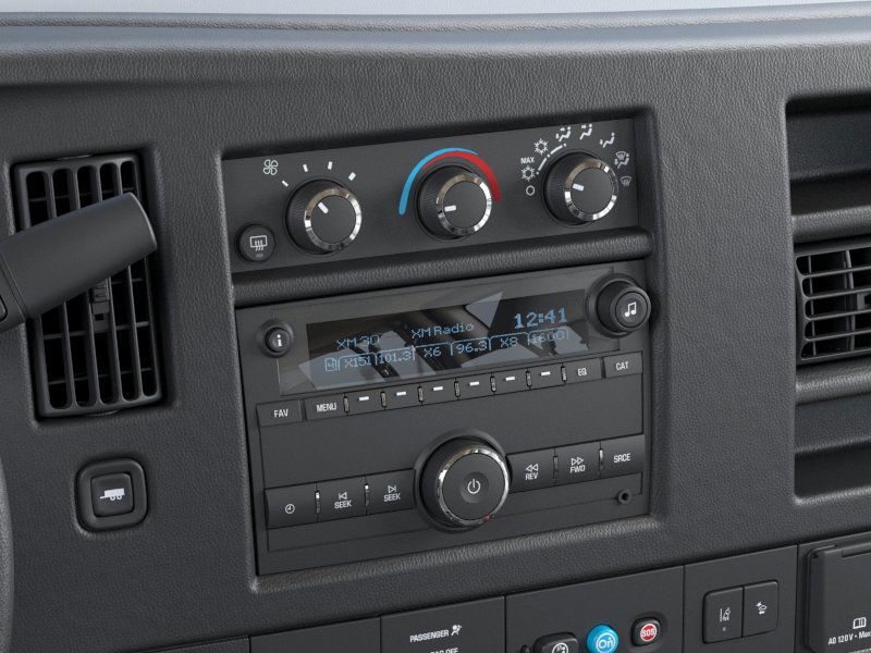 2024 Chevrolet Express Cargo Work Van - Photo 44